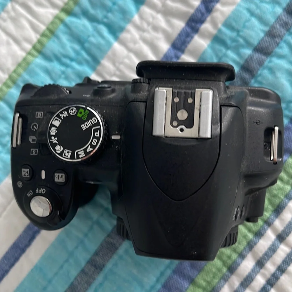 Nikon D3100 (body only)